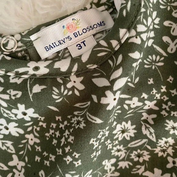 Romper - Picture 9 of 9